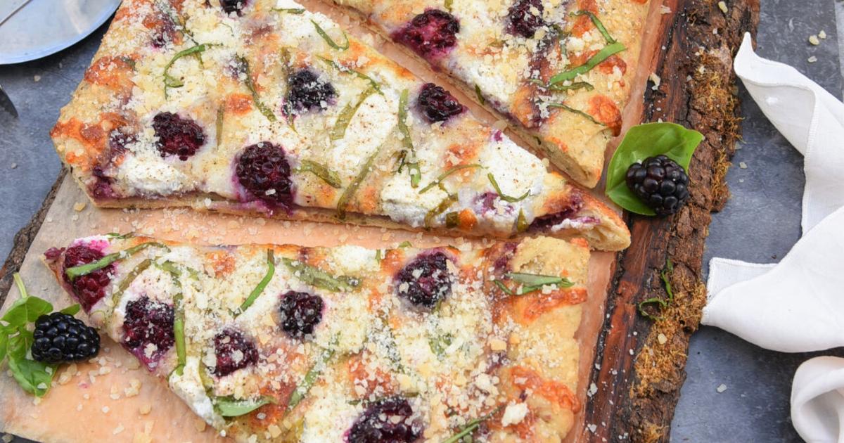 Fall Flatbread Fall for Flatbread | Freelancers | cadillacnews.com
