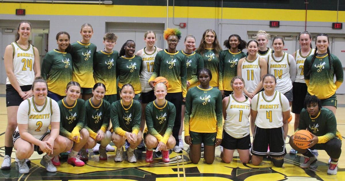 Ex-Hornets Return To Campus For Lyndon Alumni Council Fall Weekend Ex-Hornets Return To Campus For Lyndon Alumni Council Fall Weekend