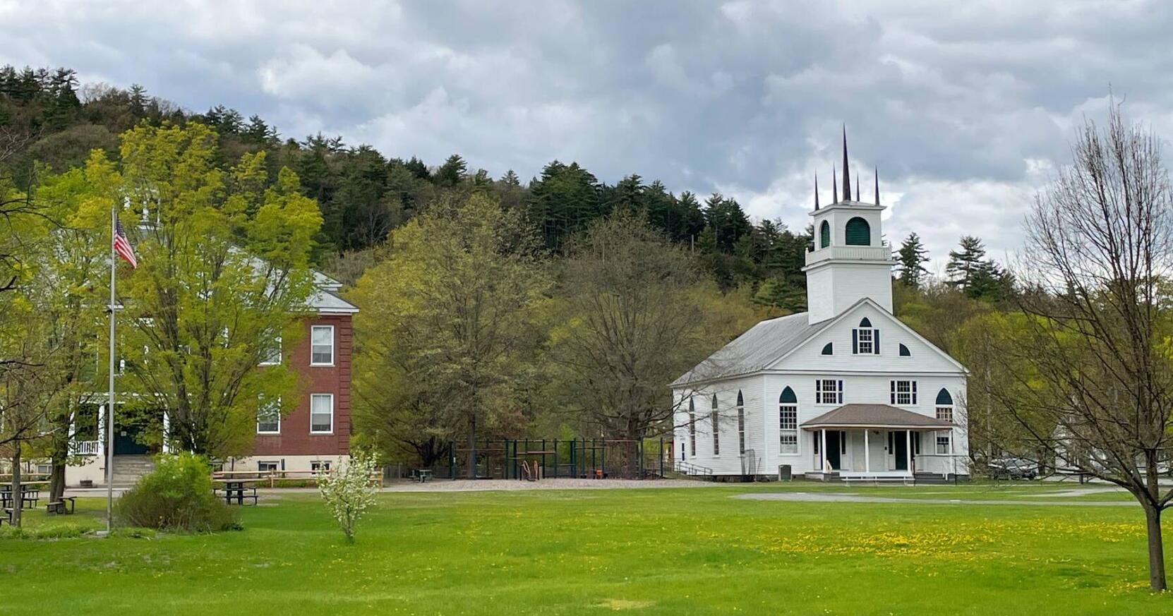 Weaving School Finds New Home In Newbury - Vimarsana News