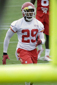 Chiefs safety Berry back at practice after cancer fight