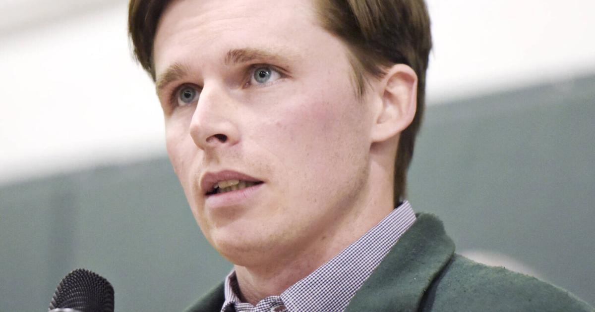 Jones Resigns From Select Board