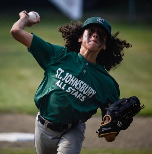 Former Royals star wrecking local softball league