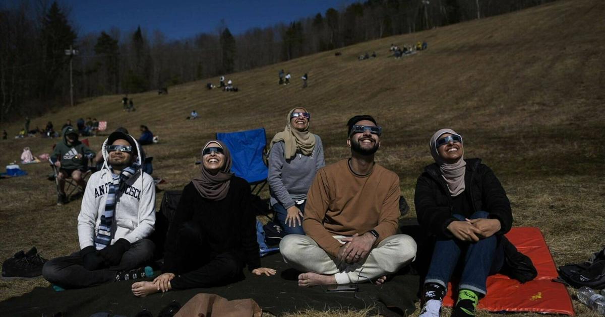 Worth The Trip: Families Travel Great Distances To Take In Eclipse At ...