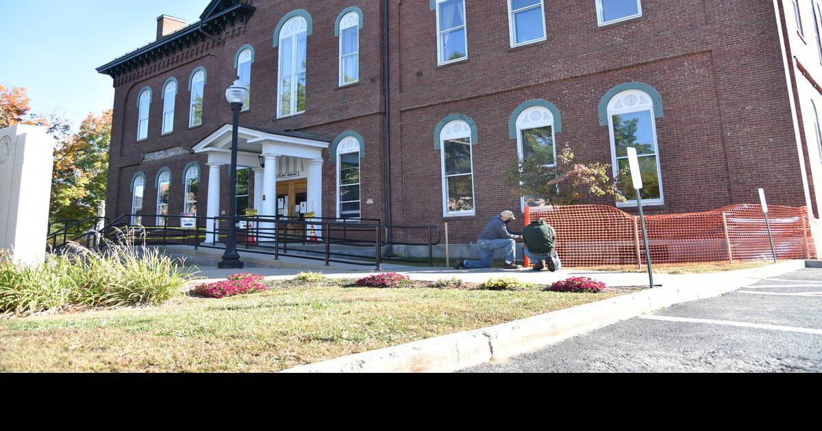 Brick Detail On Caledonia Courthouse Collapses Local News