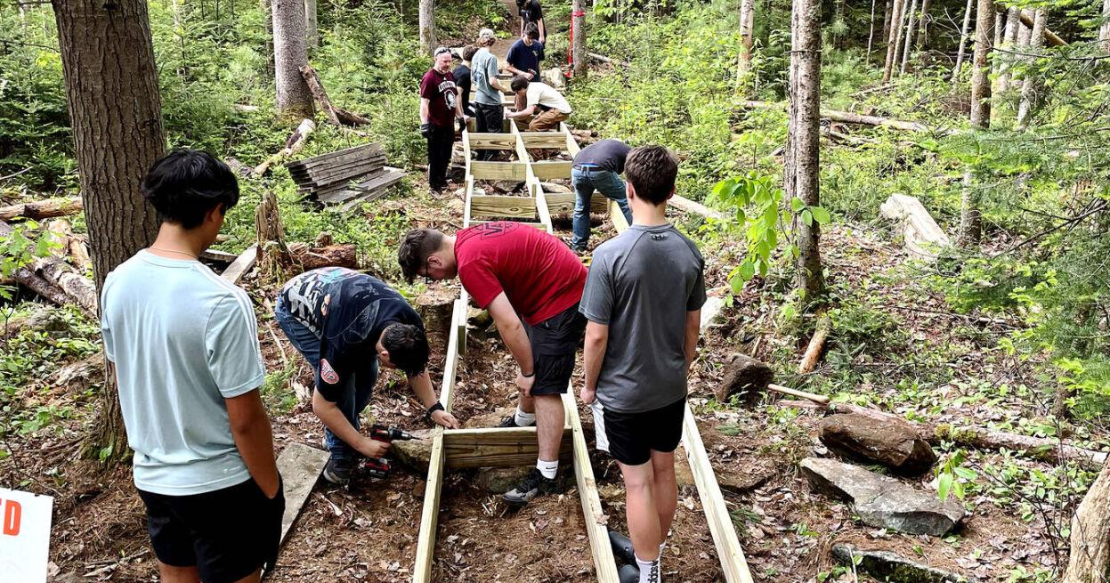 Lift Chair Swing Latest Improvement To PRKR MTN - Vimarsana News