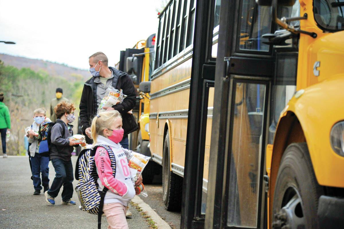 Boy Banned From Bus For Mask Mistake News Caledonianrecord Com