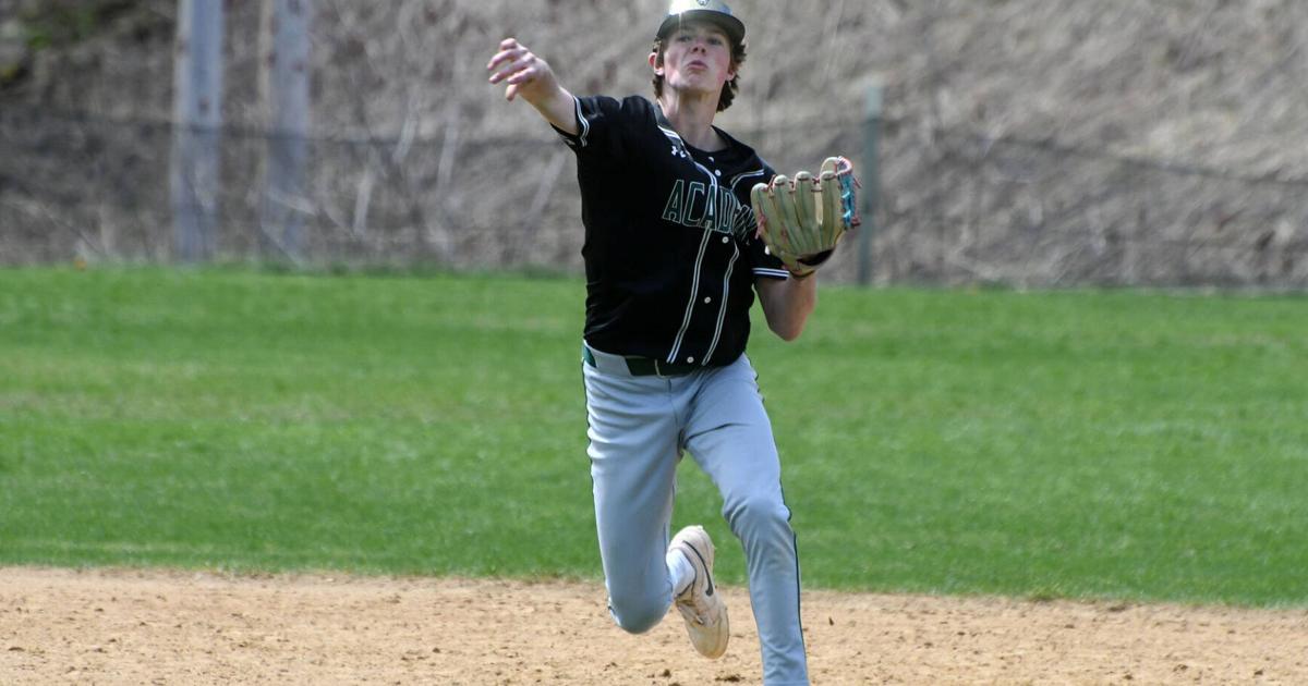 Scott Rice Baseball Saturday H.S. Roundup: Rice Strikes Late To Edge Hilltoppers; LI ...