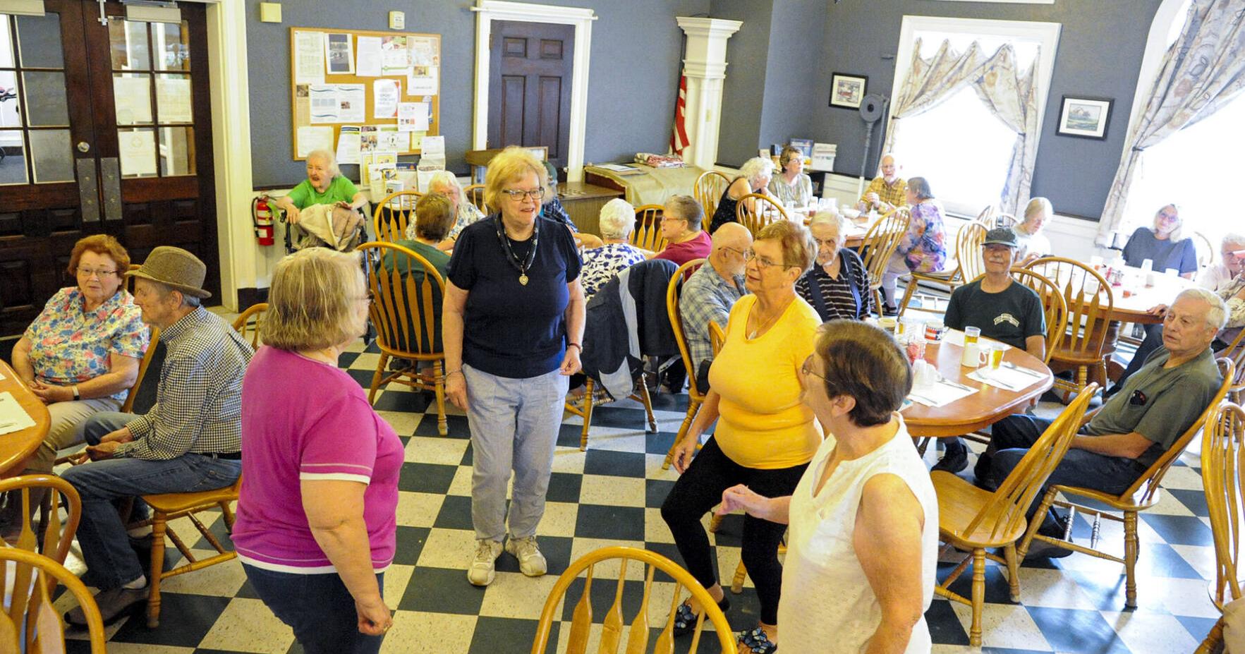 Residents, Meal Site Diners Celebrate Darling Inn Anniversary - Vimarsana News