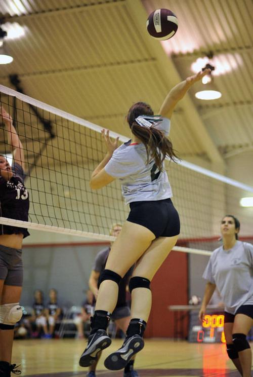 Vt Girls Volleyball Vikings Spike Hilltoppers Local Sports Caledonianrecord Com