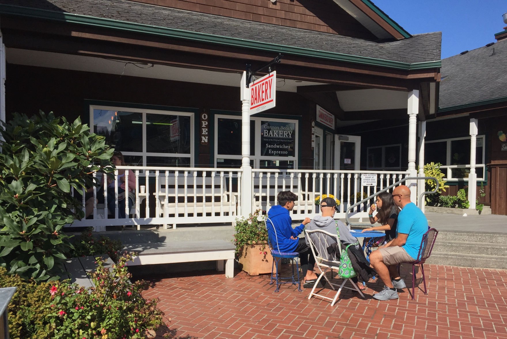 Meet The New Owners Of Cannon Beach Bakery News Cannonbeachgazette Com   5c097ffd84e25.image 