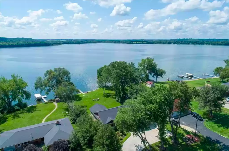 PHOTOS Home on Lake Byllesby for sale in Cannon Falls Real Estate