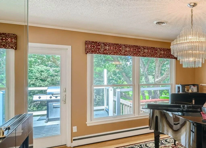 Photos Spacious house with views of Lake Byllesby for sale in Cannon