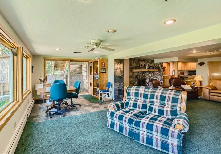 Photos Spacious house with views of Lake Byllesby for sale in Cannon