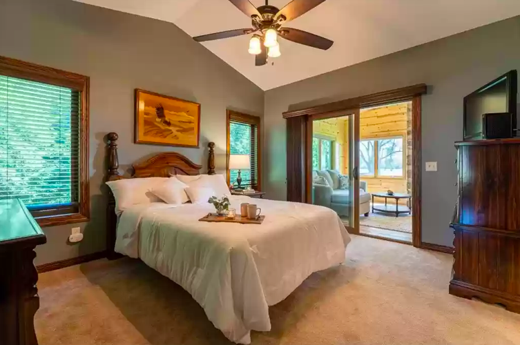 PHOTOS Home on Lake Byllesby for sale in Cannon Falls Real Estate