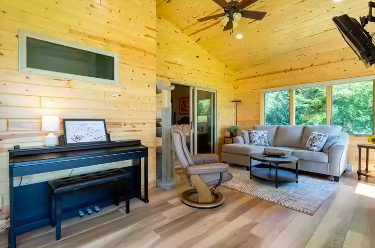 PHOTOS Home on Lake Byllesby for sale in Cannon Falls Real Estate