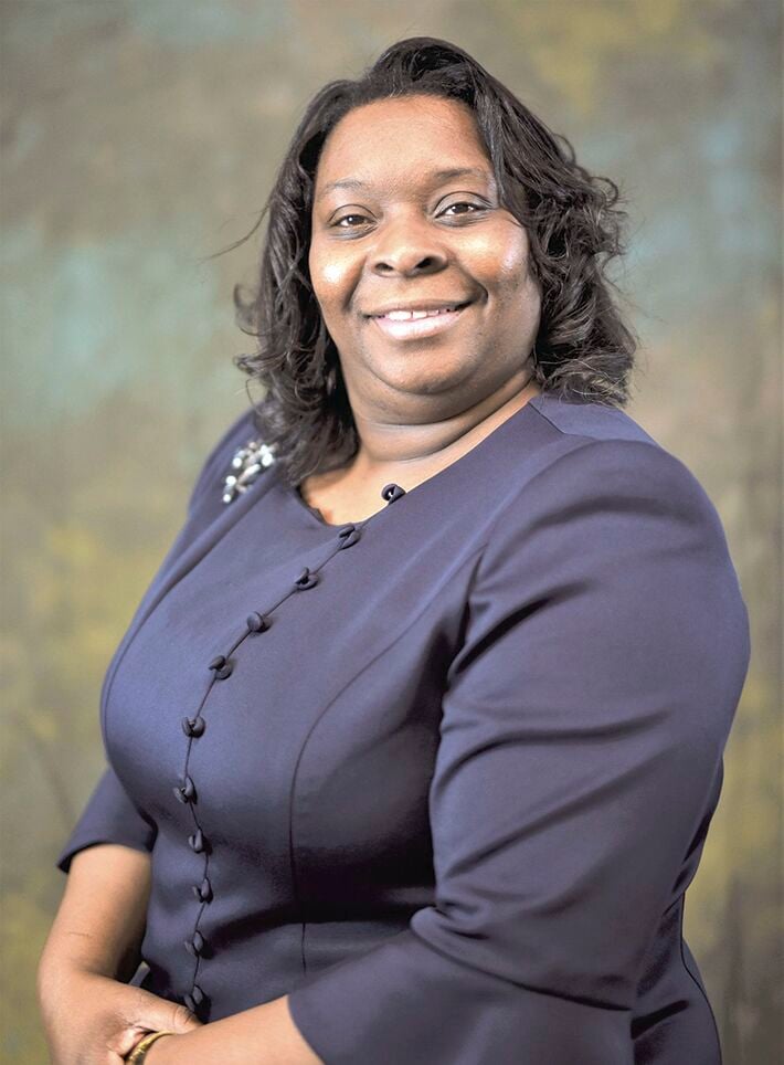 Richland One Board Of School Commissioners Chairwoman Installed As ...