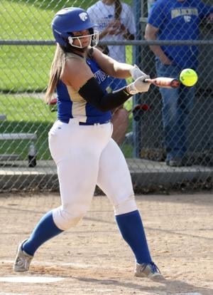 Wildcats aim for the fences, pile on runs against Alta-Aurelia