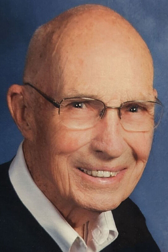 Donald "Don" Halverson | Obituaries | Carrollspaper.com