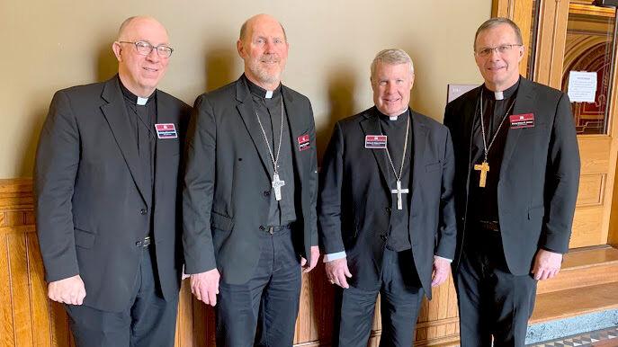 Iowa bishops weigh in on COVID-19 vaccines - Vimarsana News