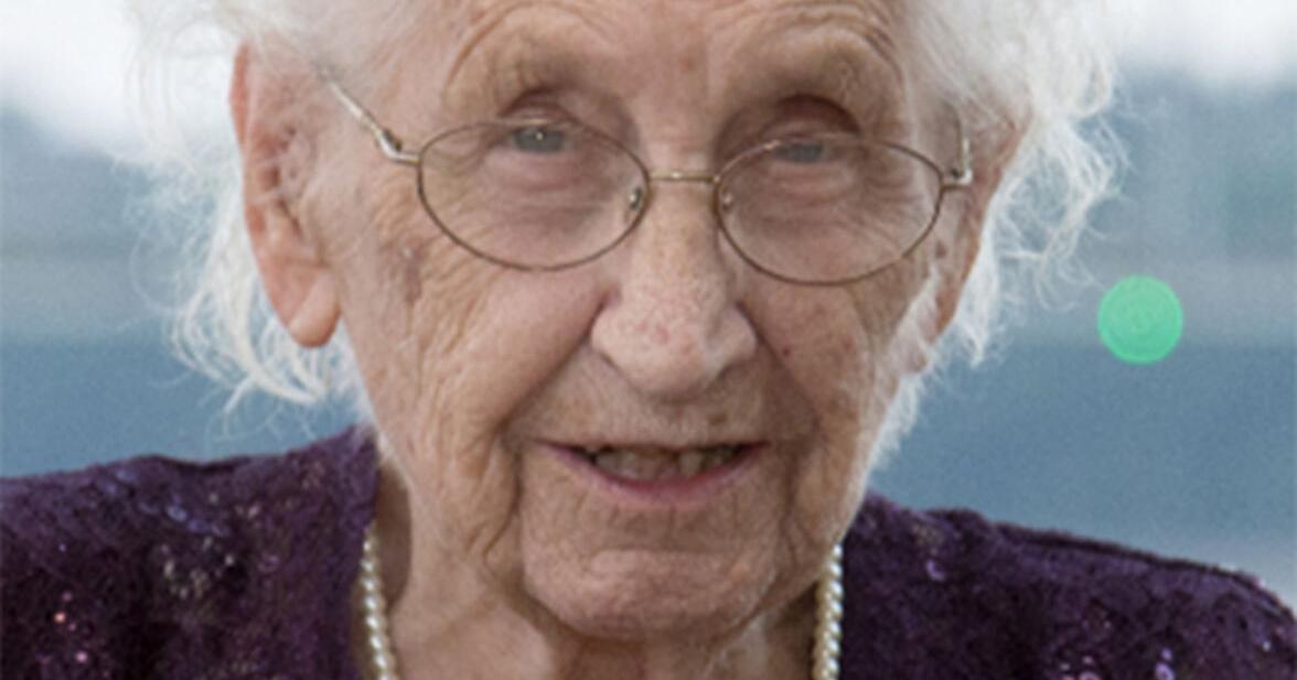 Riesberg celebrates 100th | Announcements | carrollspaper.com