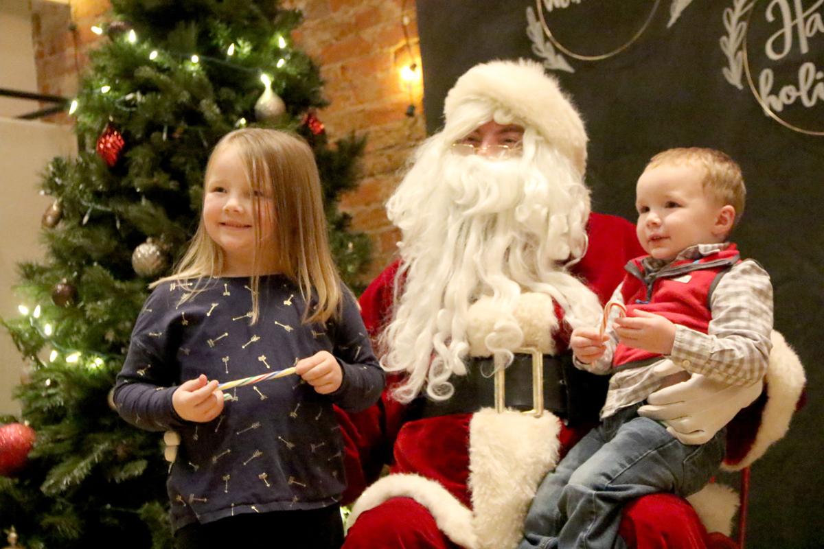 Manning Celebrates Weihnachtsfest Multimedia Carrollspaper Com