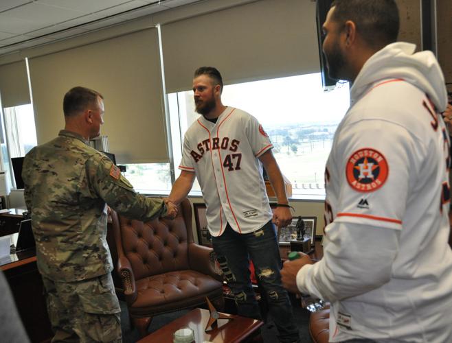 Houston Astros players visit Fort Hood