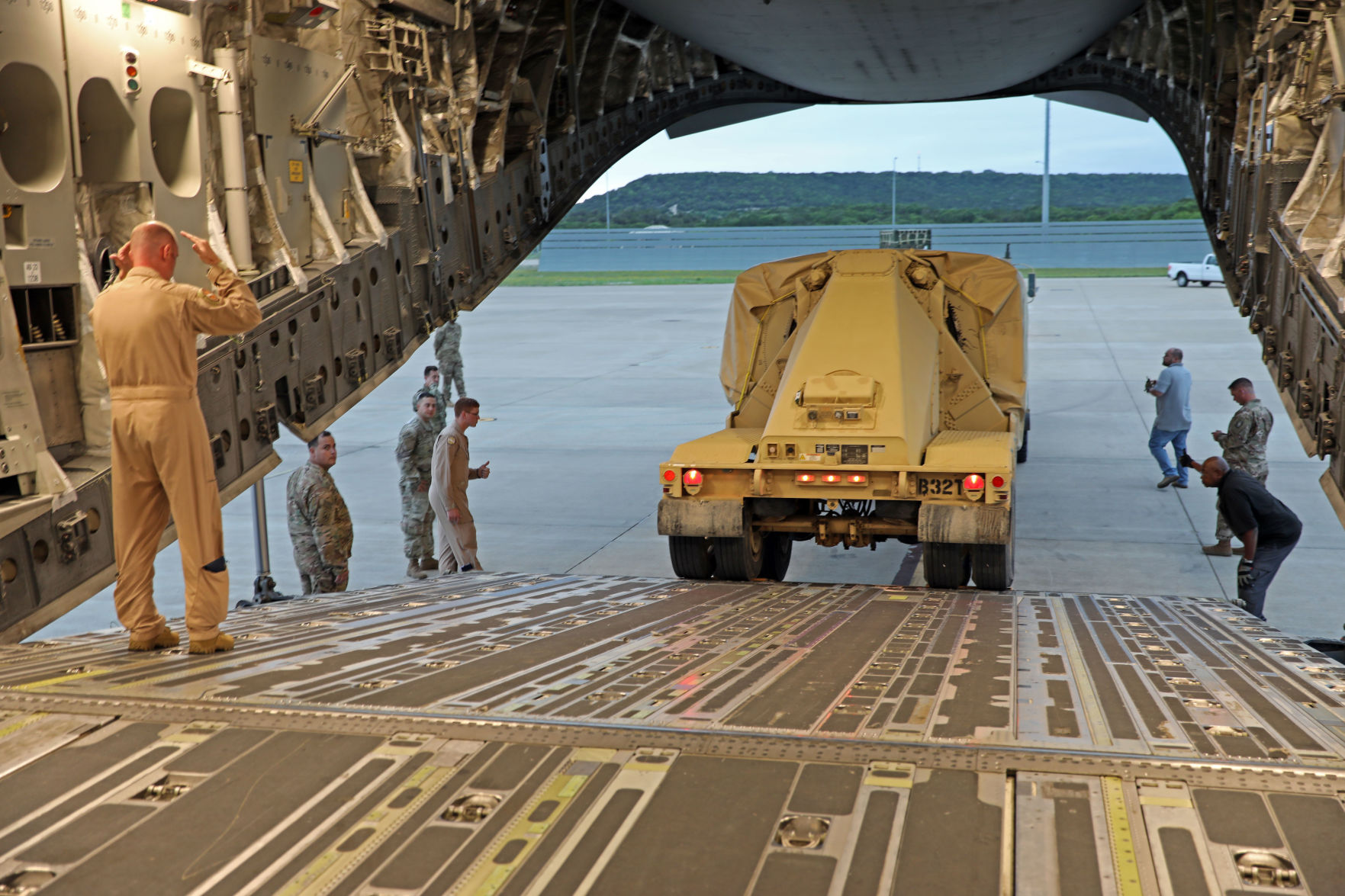 First Operational THAAD Unit Deploys From Fort Hood | News ...