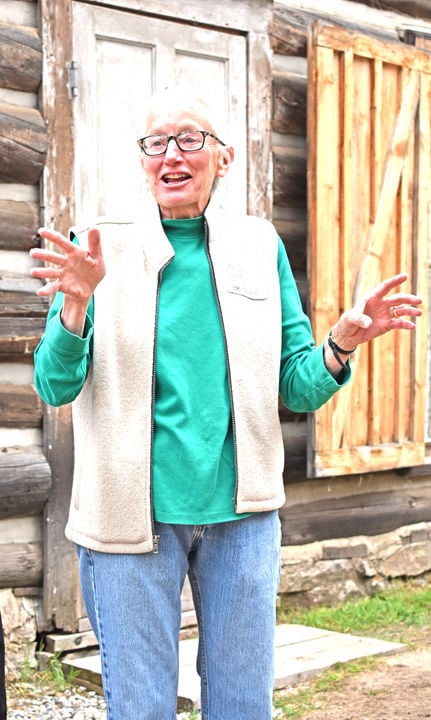 Melanie Roth