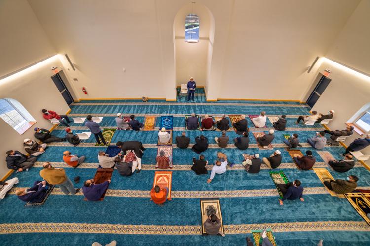 Place of peace, prayer Islamic center welcomes interfaith supporters at ...