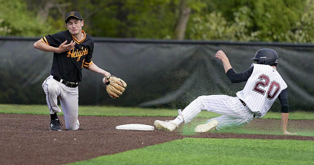 Preppers mark senior day with lopsided win over Cleveland Heights ...