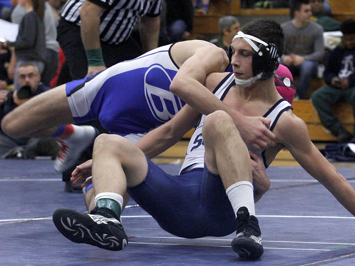 Four Solon matmen place at Comet Classic Solon