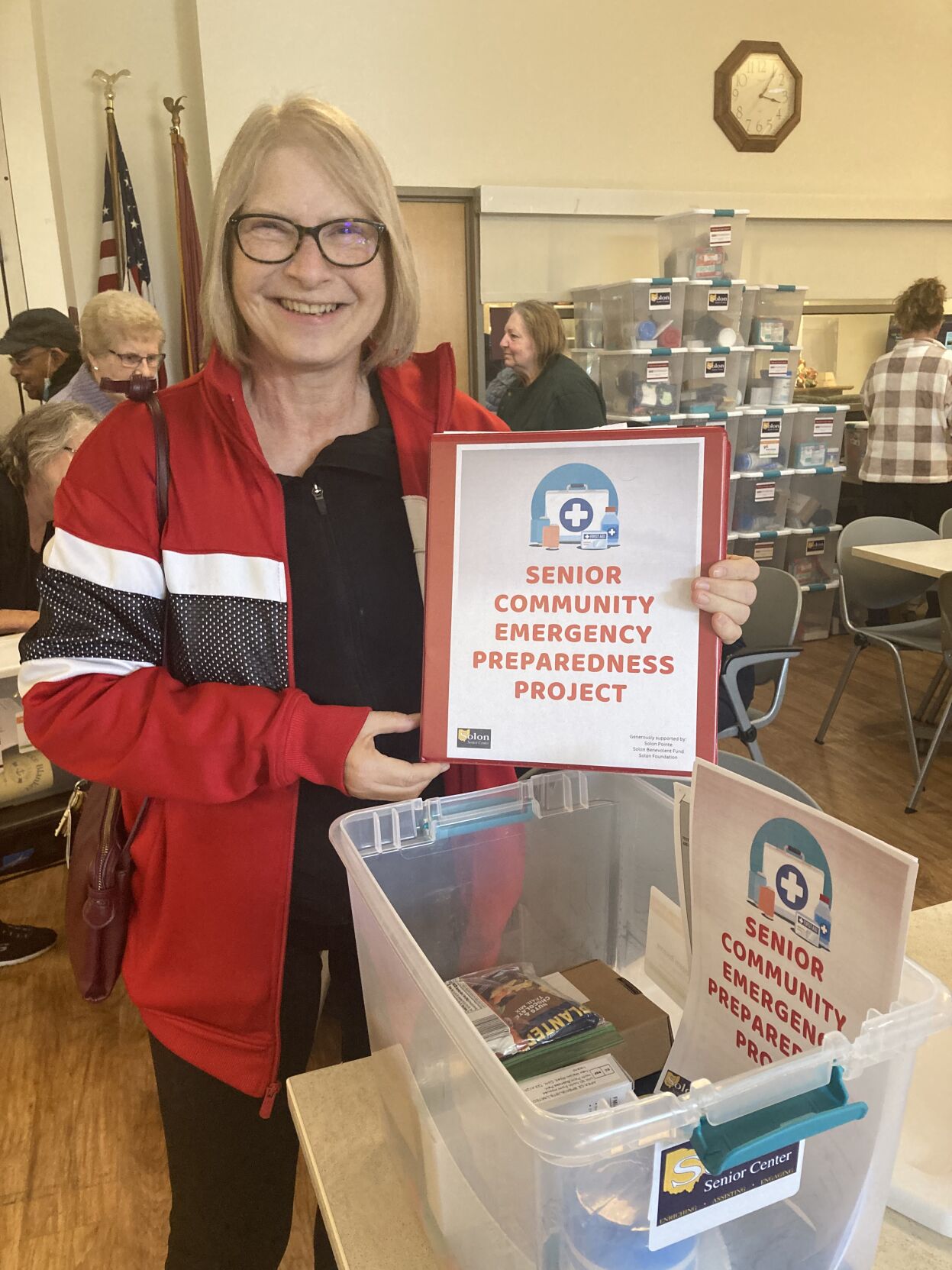 Solon seniors receive emergency kits as part of safety and preparedness