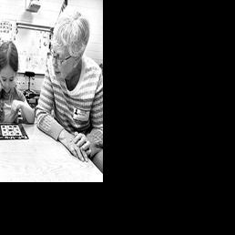 Senior center members make connections with local preschoolers