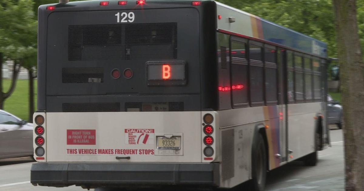 Three Days In Riders And Drivers Adjusting To New Metro Transit Routes three-days-in-riders-and-drivers-adjusting-to-new-metro-transit-routes