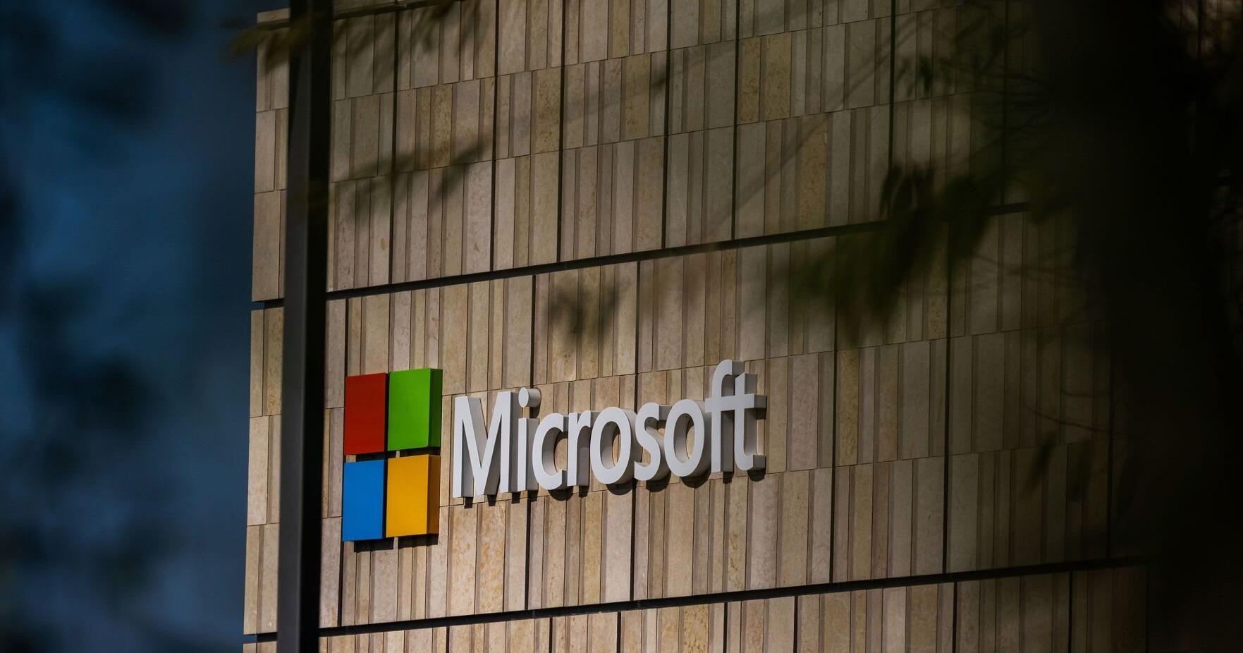 Microsoft axes about 4 , 800 jobs , including major cuts to Xbox