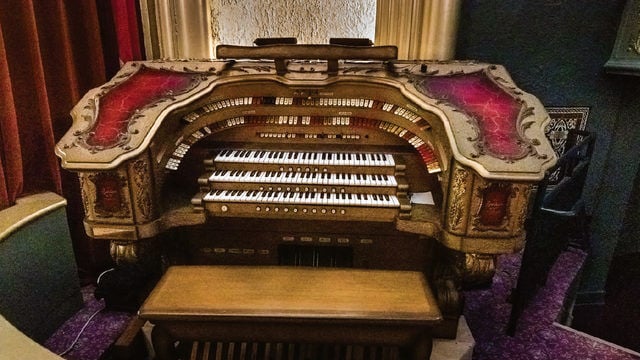 Removal for renewal: Capitol Theater’s organ gets a complete ...