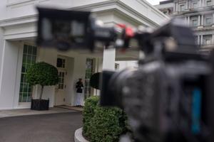 Journalists Denied White House Access Amidst Reporting Restrictions