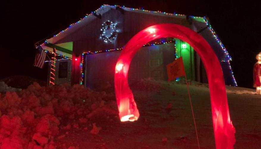 Mount Horeb debuts ‘Tour the lights’ drivethrough event Local News