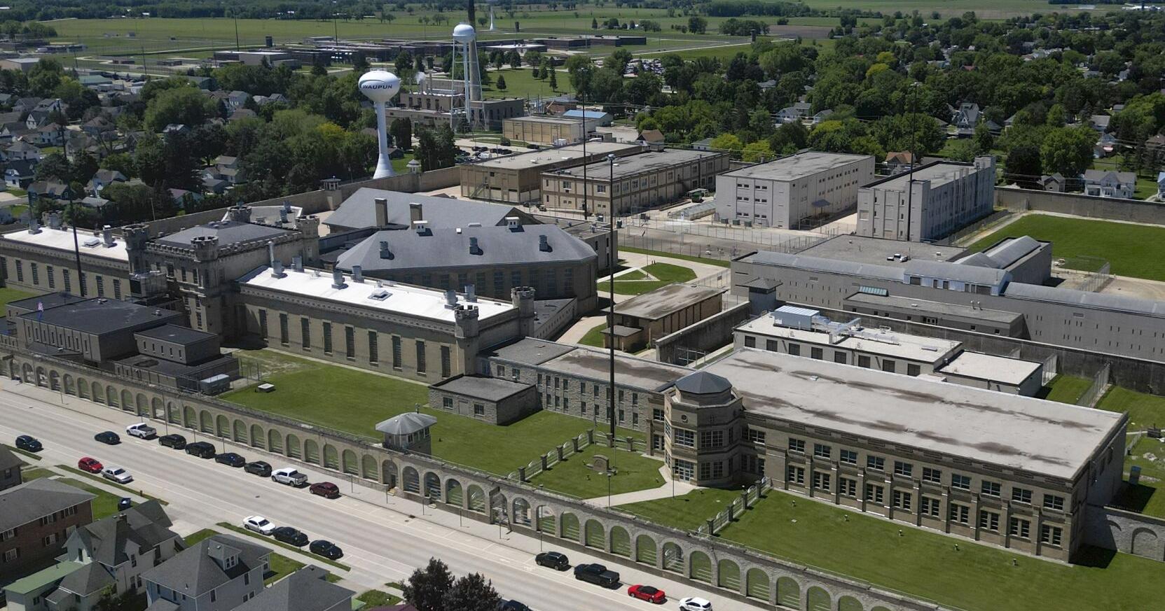 Relatives of inmates who died in Wisconsin prison shocked guards weren't charged in their cases - Vimarsana News