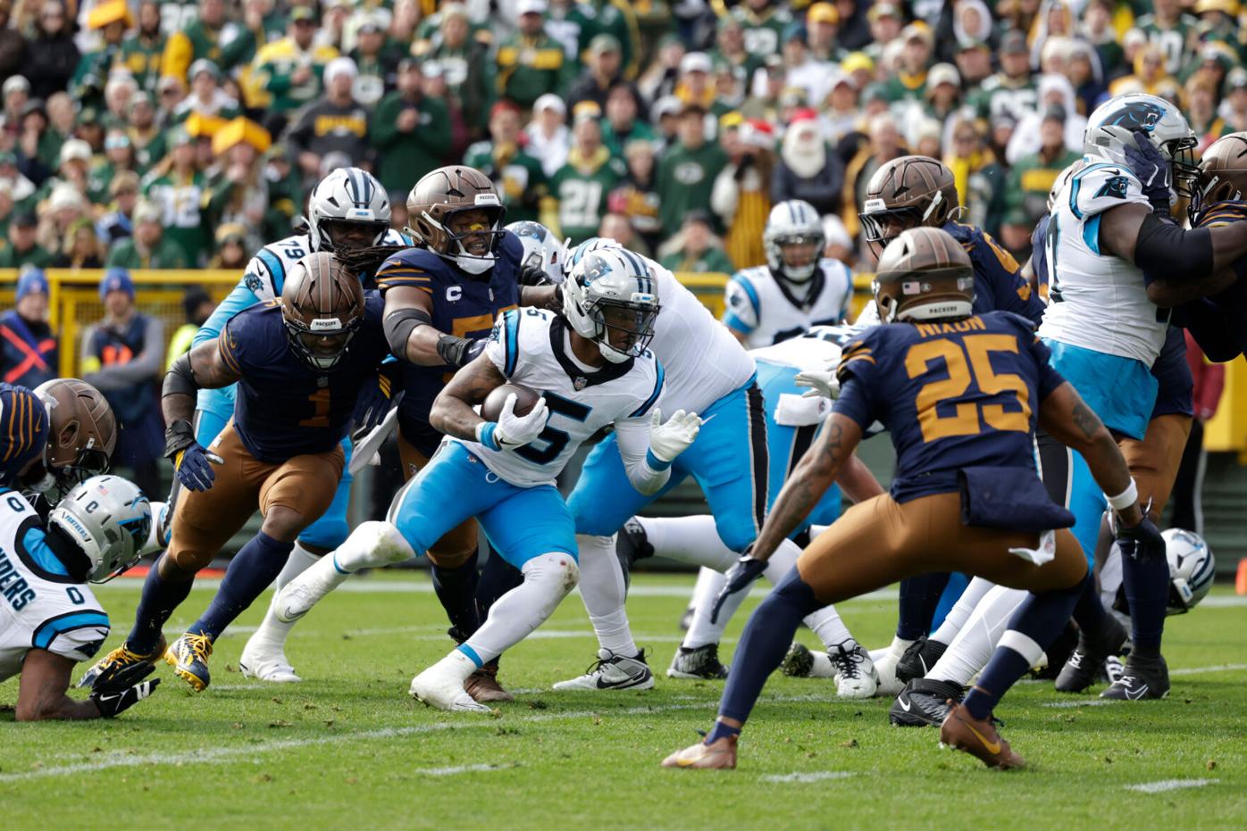 PANTHERS 16, PACKERS 13 | Feeling run down: Packers defense can't stop  Panthers' ground game, Rico Dowdle in 16-13 loss | Top Stories |  channel3000.com