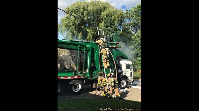 LFYT×GRINDLODGE MELT SIGN TRASH LFYT × GRINDLODGE - MELT SIGN TRASH KZFDZVOZ Metal Sign Do