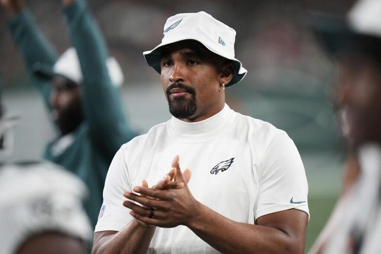 Eagles seek a repeat behind Barkley Hurts while Mahomes and the Chiefs