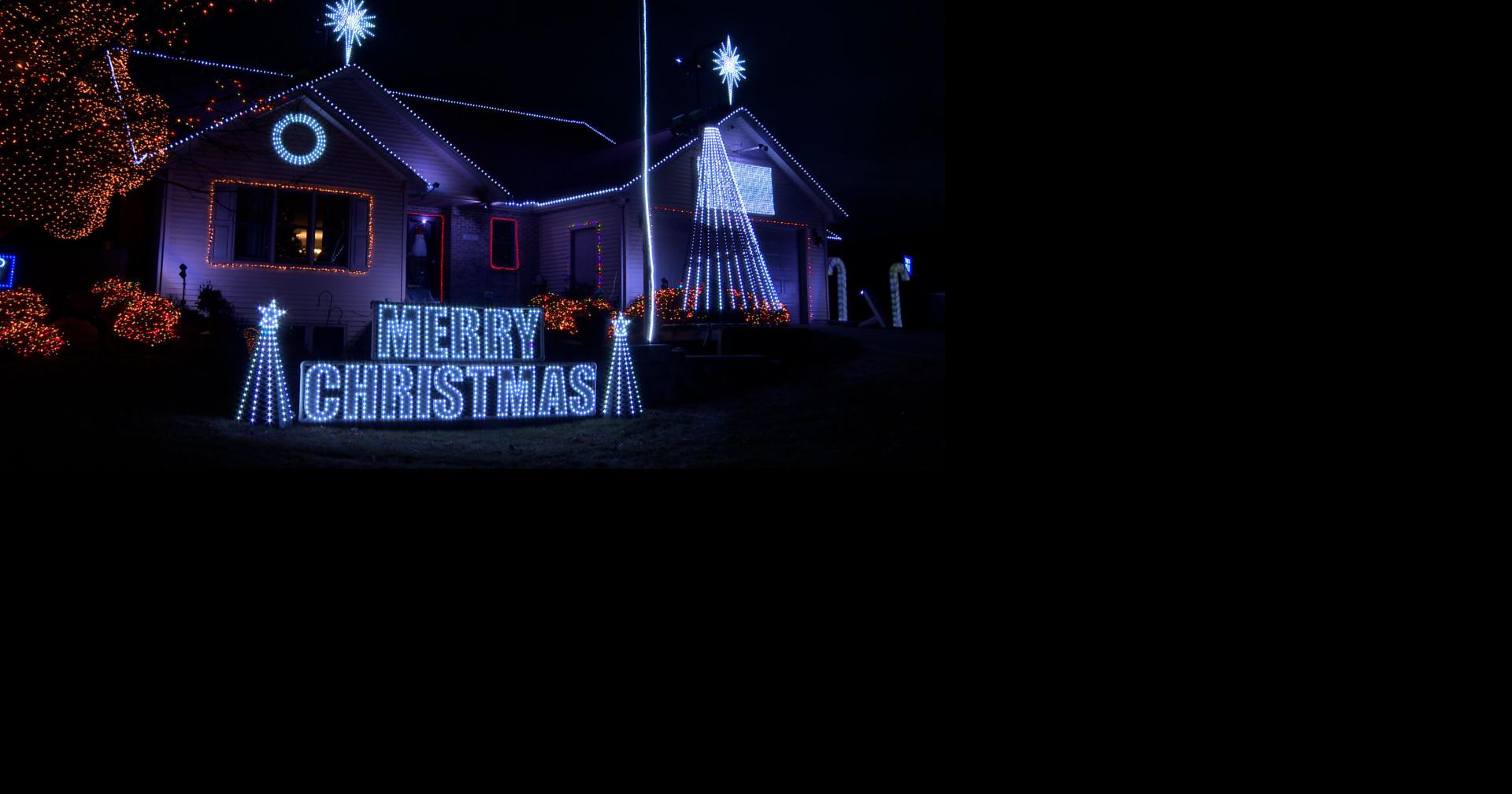 Janesville man's extravagant Christmas lights raise funds for humane