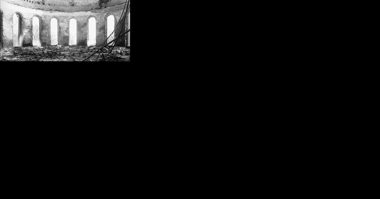 The colosseum lies in ruins - Vimarsana News