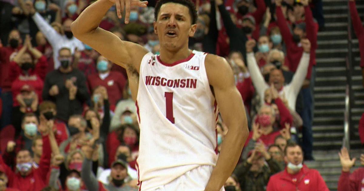 Former Badger Johnny Davis gets contract with Bucks – Channel 3000 Former Badger Johnny Davis gets contract with Bucks – Channel 3000