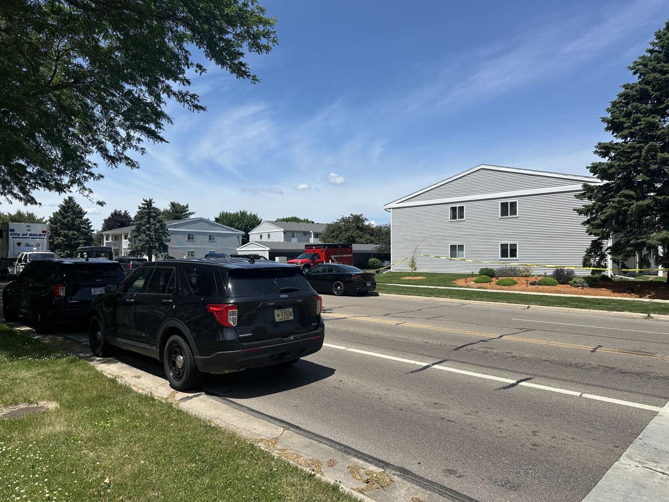 3 dead, 1 critically injured following shooting at apartment complex in ...