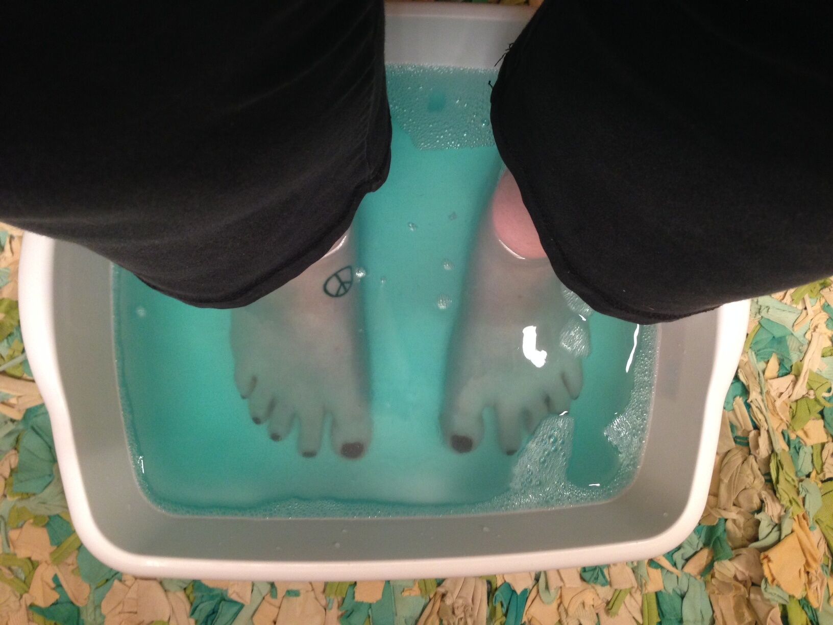 DIY Foot Soak Recipe (With Mouthwash!) To Help Treat Cracked Heels | POPxo