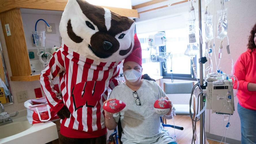 Bucky visits patients at Carbone Center News
