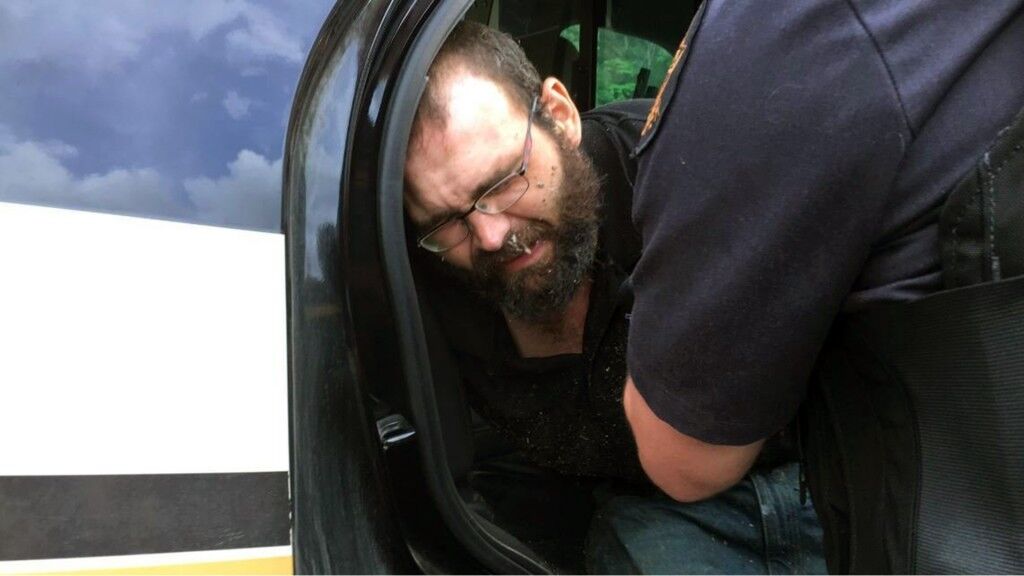 Suspect captured in Tennessee sheriff’s deputy fatal shooting ...
