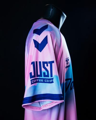 Pack to debut pink jerseys this week for cancer awareness